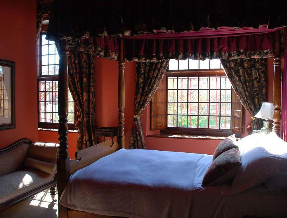 Dutch Manor Antique Hotel Кейптаун Екстериор снимка