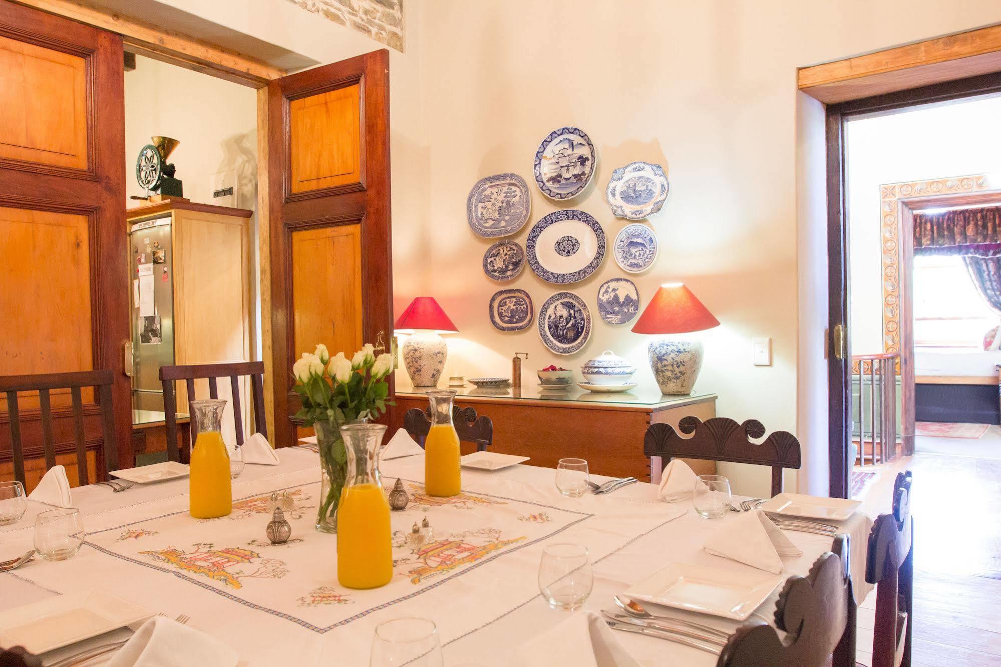 Dutch Manor Antique Hotel Кейптаун Екстериор снимка