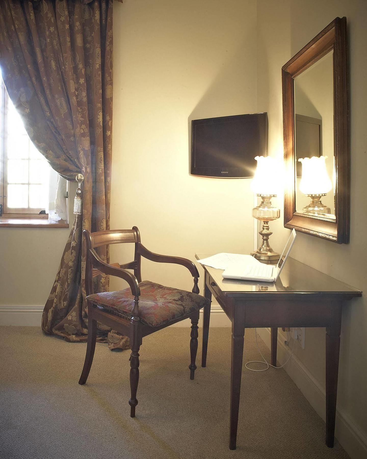 Dutch Manor Antique Hotel Кейптаун Екстериор снимка