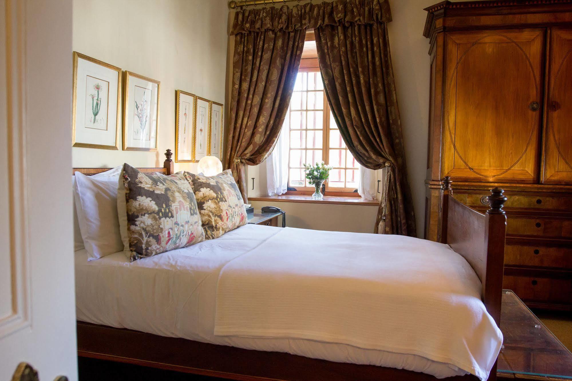 Dutch Manor Antique Hotel Кейптаун Екстериор снимка