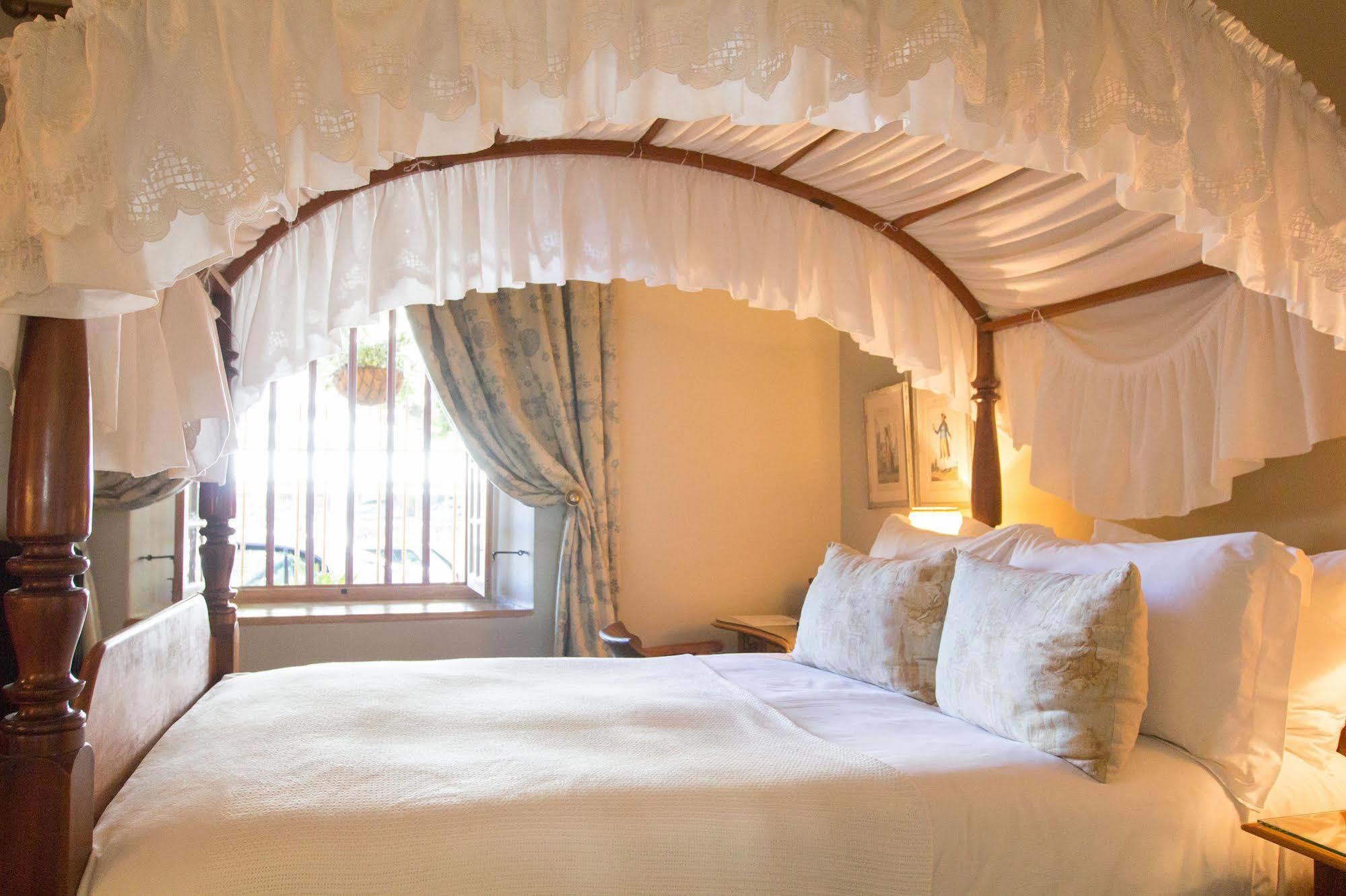 Dutch Manor Antique Hotel Кейптаун Екстериор снимка