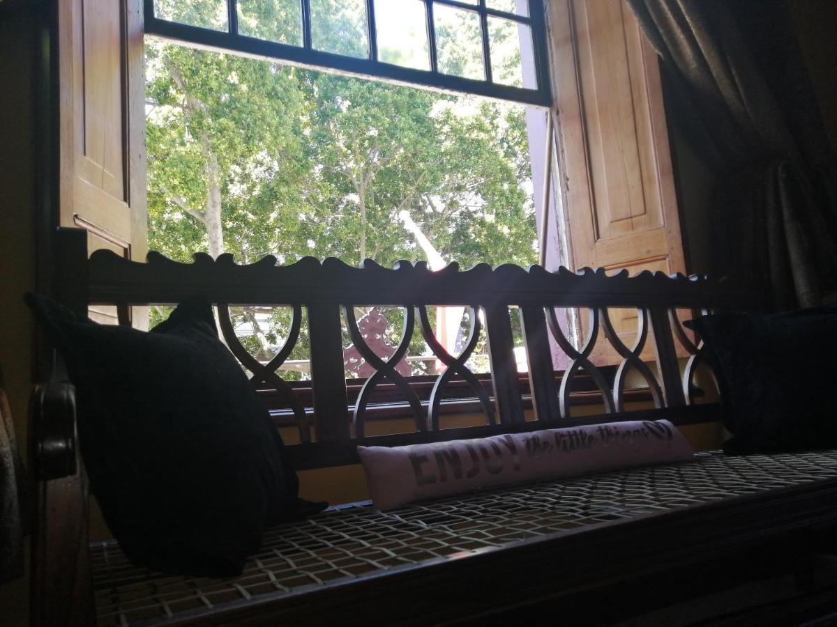 Dutch Manor Antique Hotel Кейптаун Екстериор снимка