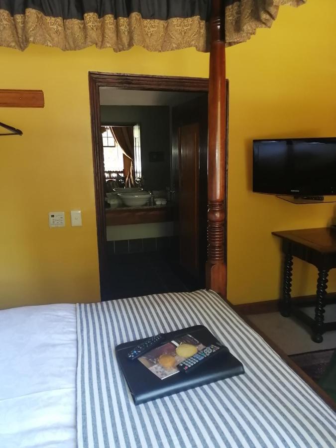 Dutch Manor Antique Hotel Кейптаун Екстериор снимка