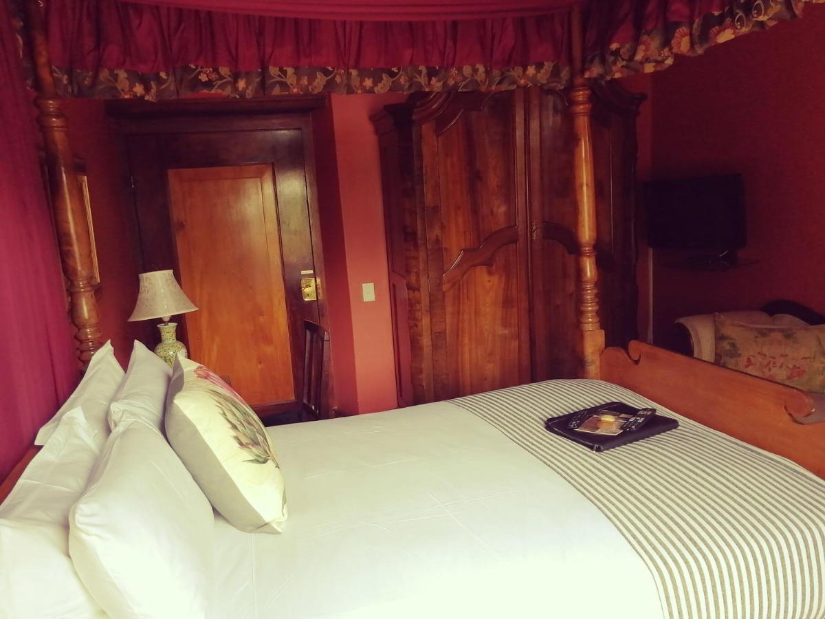 Dutch Manor Antique Hotel Кейптаун Екстериор снимка
